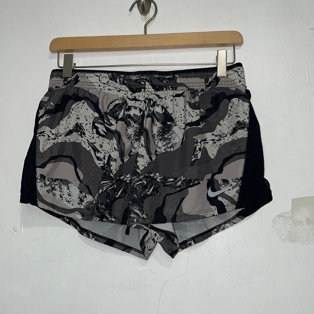 Size M Women’s Nike Grey and Black Athletic Shorts